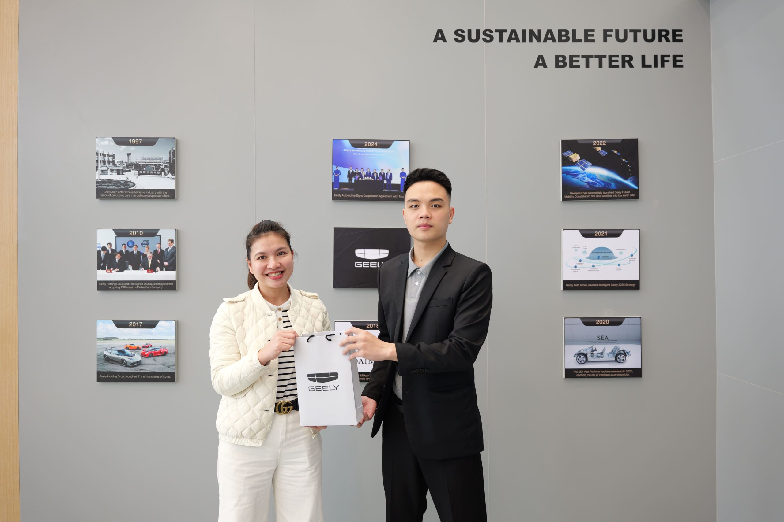 Những món quà độc quyền Geely Lạng Sơn tri ân khách hàng 